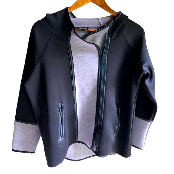 Diane Gilman DG Lux Sport Black and Grey Color block Scuba Knit Jacket. Medium - Picture 1 of 11
